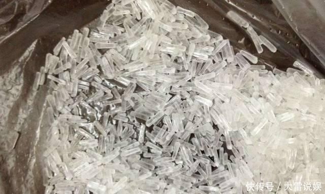 胎儿|怀孕后,这3种常见食物孕妇要少吃,不然会损伤胎儿健康,别大意