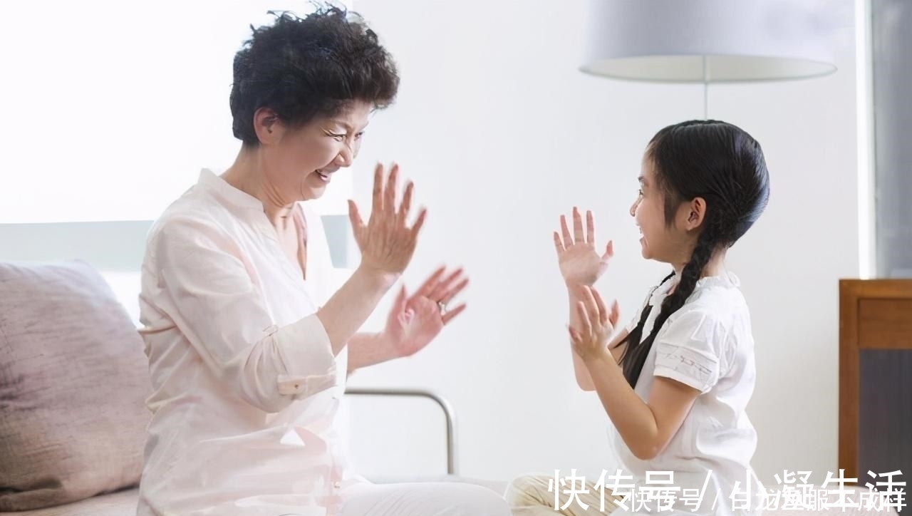 每个孩子|在孩子眼里,奶奶和姥姥有什么区别?这两点区别,现实又讽刺