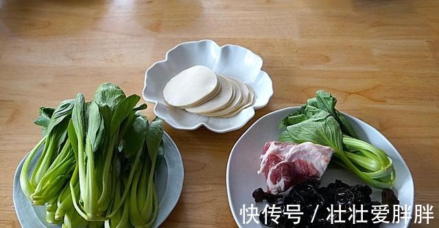 青菜|三伏天,这包子味道太香了,皮薄馅多又营养,一口一个真解馋!