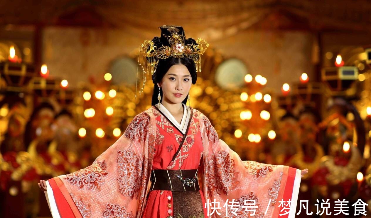 古人衣服长的拖地，总是弄脏怎么清洗其实他们根本不洗