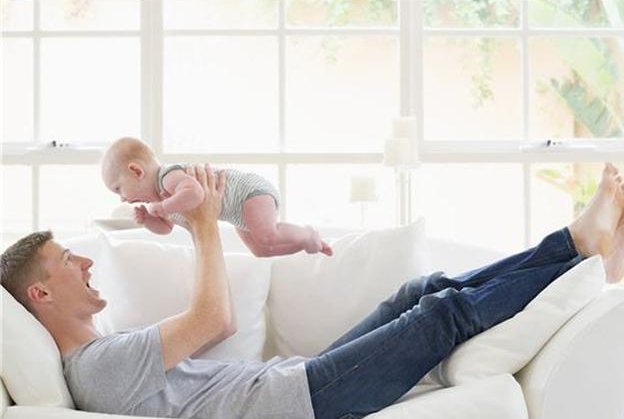 小王|顺产到底多疼?看看产妇在产房分娩的实时照片,当母亲不容易