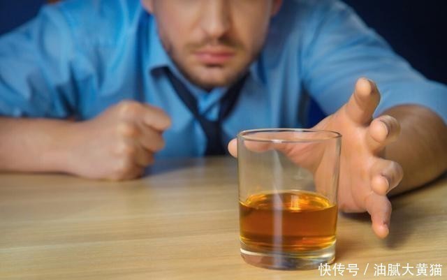 浓度|高血脂“祸根”找到了,专家建议:三种食物主动拒绝,血管自清