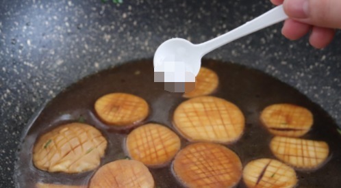 杏鲍菇这样做,5分钟出锅,口感鲜嫩,清香无比,拿肉来都不换