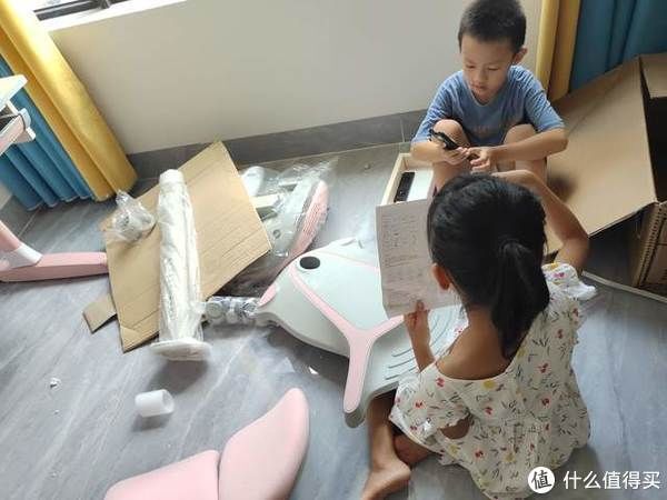 cobenson科贝森|COBENSON科贝森学习桌椅给小朋友一个快乐学习童年