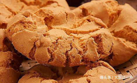 3个鸡蛋1碗面粉,教你在家做桃酥,香甜酥脆入口即化,做法零失败