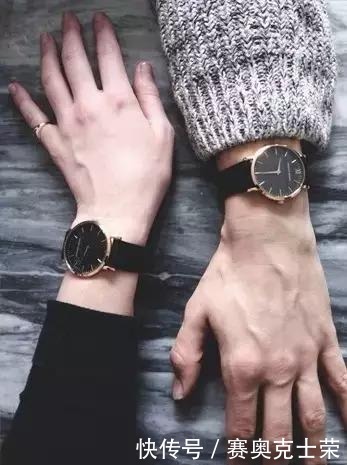 情侣|520除了口红还能送什么?五种情侣款供你挑,充满新意又好看