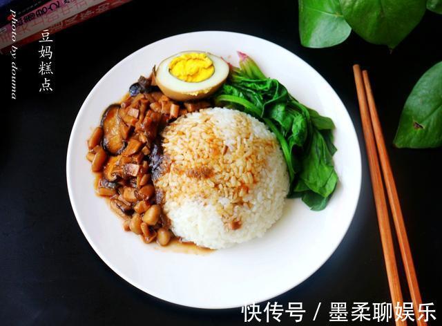 不用肉少加油，这3种磨菇一起炖，滋味香浓营养足~