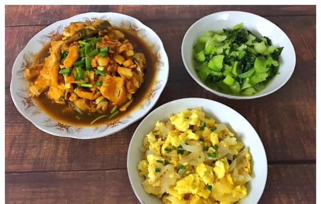 板栗烧肉|一家三口晚餐分享,10天不重样,花钱不多,家人吃得满足,累也