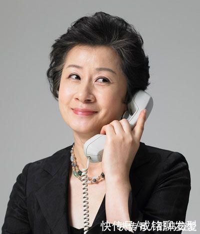 减龄|为什么六十岁女人都喜欢短发?发质发量气质变了,短发利落又减龄