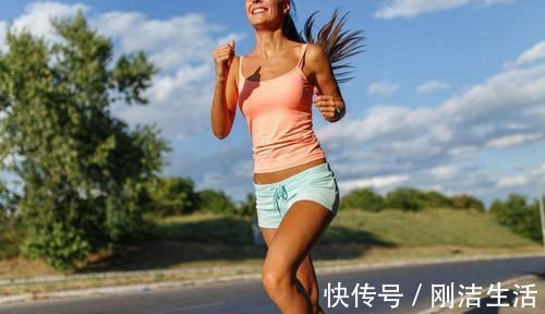 排毒|女人不想肚子有赘肉?建议每天多吃“它”,排毒消脂,身材变苗条