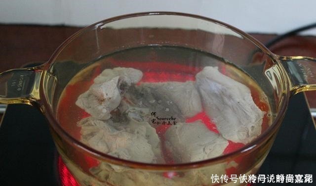 中薪|这道汤乃大补!多给孩子和老人喝,促进发育,延年益寿!