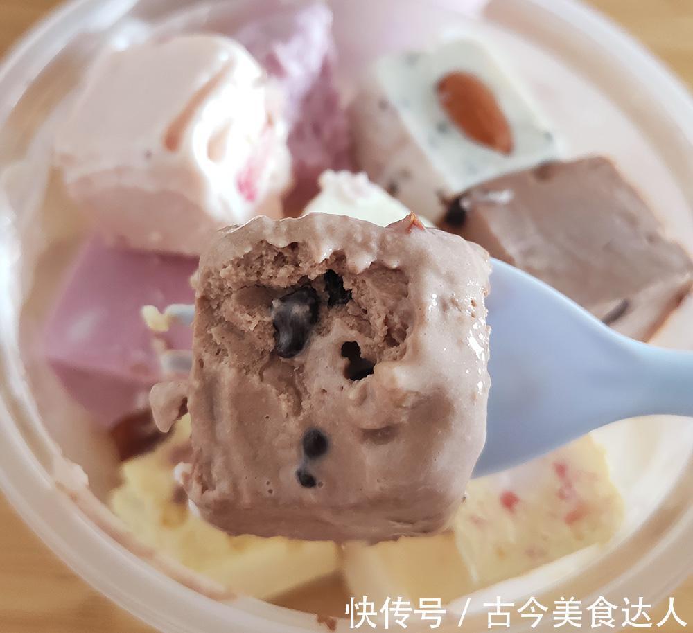 多肉葡萄|一个个口味丰富的小方块不是冰淇淋,而是清凉爽口的厚切酸奶