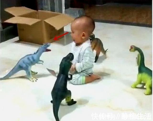 宝宝|爸爸在家独自带娃,宝妈进门一看,当场愣住,网友:是亲爹吗!