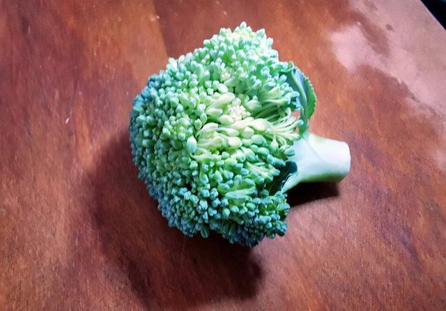 在家|用吐司替代披萨皮,在家就可以轻松吃披萨