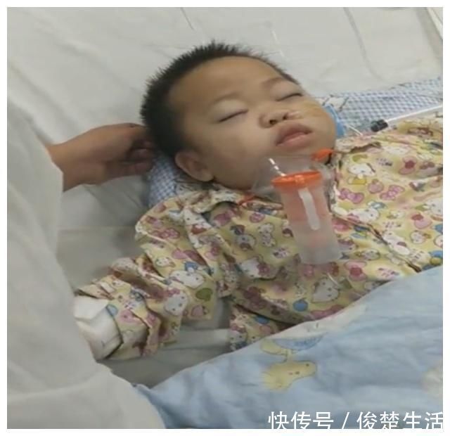 孩子|仅两岁儿子生病需做雾化,爸爸看着孩子的样子,忍不住流泪