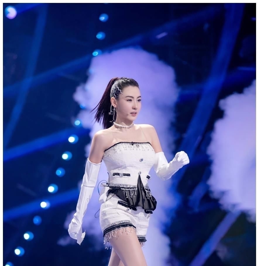 节目|即便美若天仙,舞台划水也不能忍,是张柏芝不努力吗?