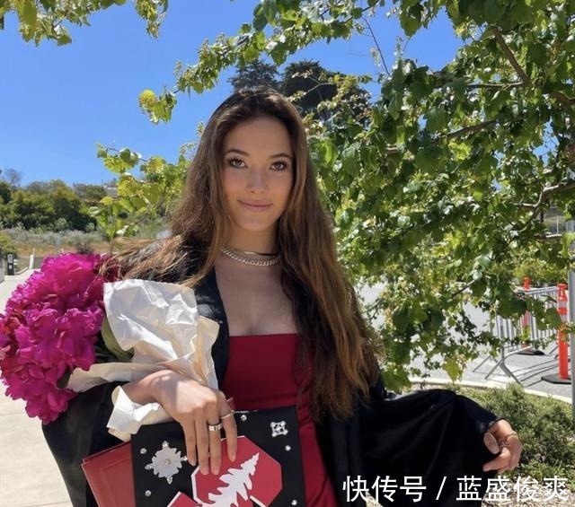 谷爱凌|中国滑雪美少女早已跨界时尚圈,不仅能冲冬奥金牌,还是热门模特!