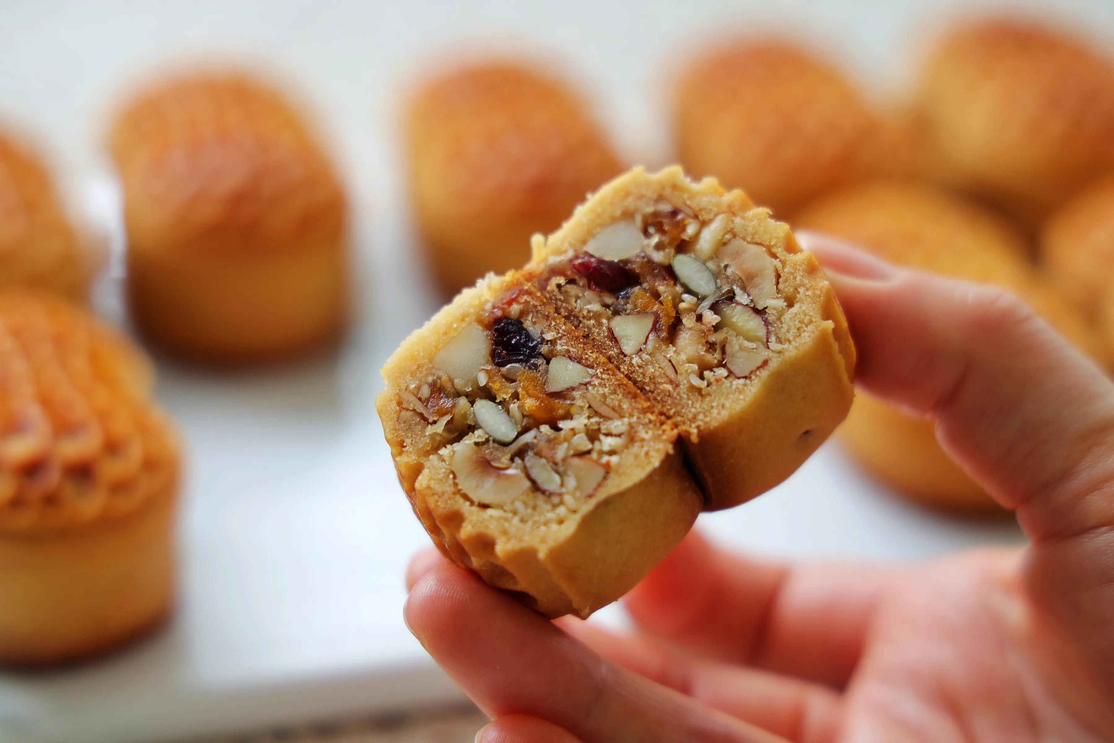 馅料|火爆全网的花生月饼，搭配豪华的五仁馅料，吃一口就停不下来