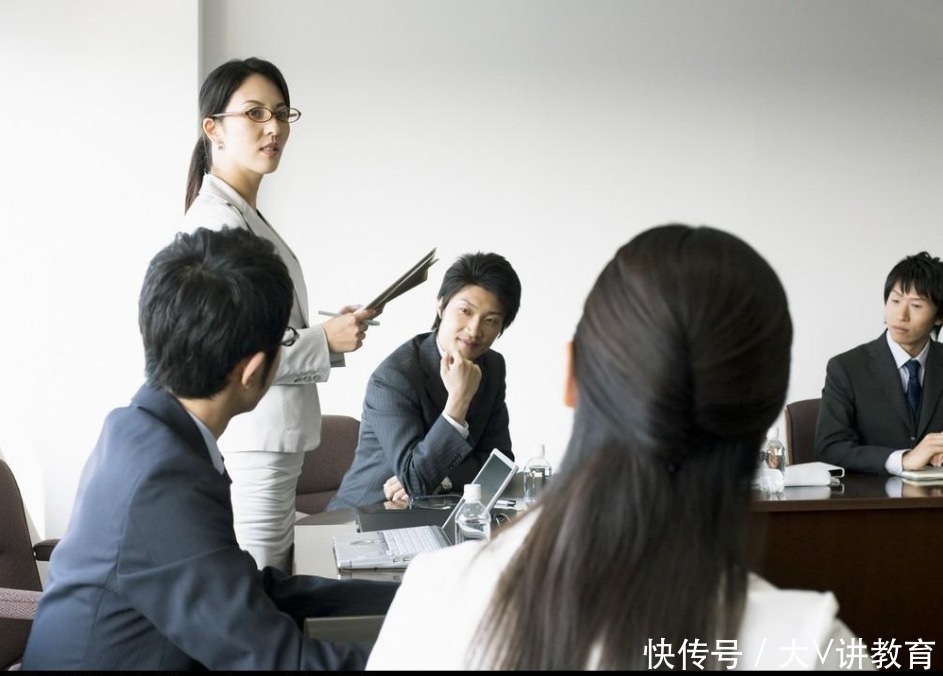 女生学习什么专业，毕业之后“收入最高”，学生要有清晰的认知