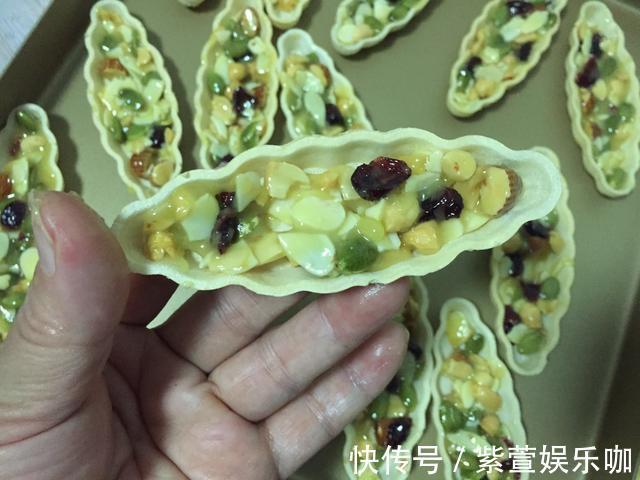 精致|焦糖果仁糯米船,精致的美食,当作甜点很不错