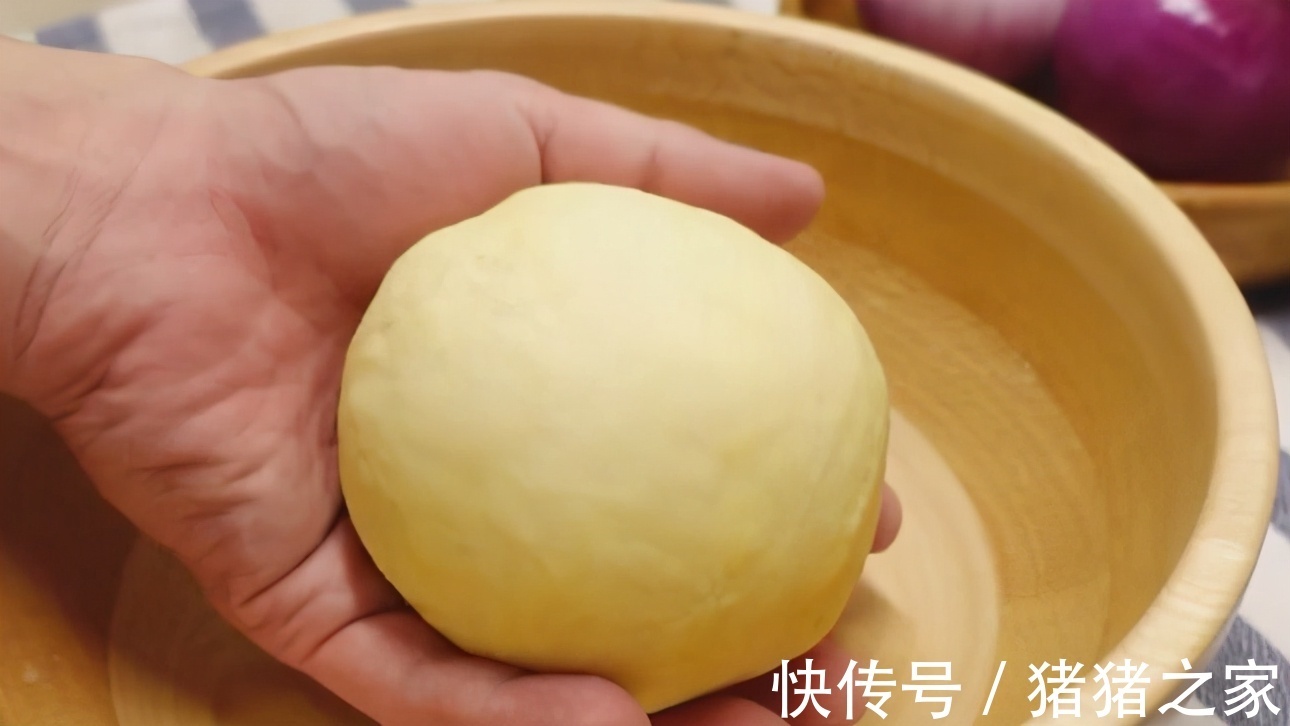 包子|新疆最具代表性的美食之一,酥脆焦香,鲜香多汁,真是馋死人