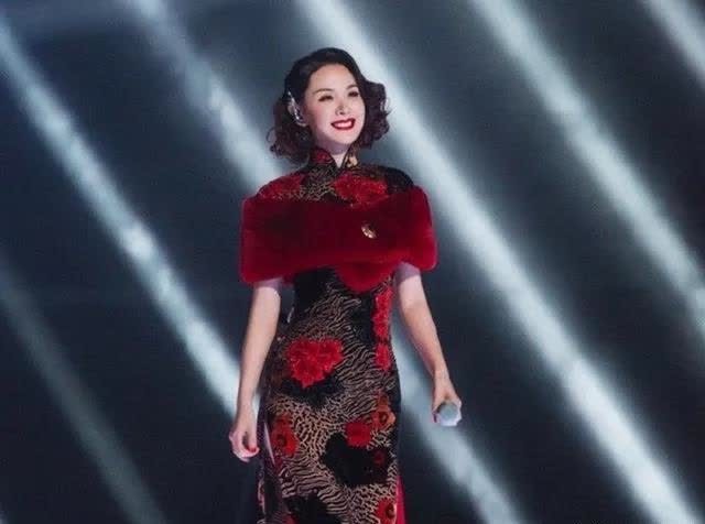 班主任 寒门贵子郭晓冬的成名史,以及他悲情的婚恋观