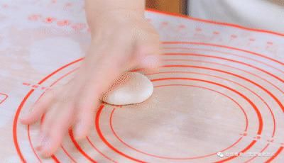 宝宝|从来没想过无油无水酸奶饼「宝宝辅食」还能这么做