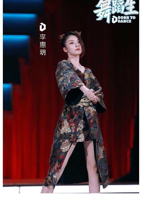 天天向上|同门不同命!北舞毕业的金晨和豆得儿,一个当导师一个却成学员