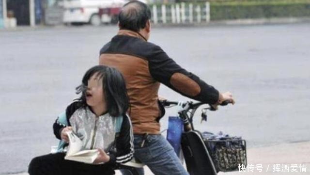 深思|家长质问:“禁摩限电”后怎么接孩子?专家的回答值得深思