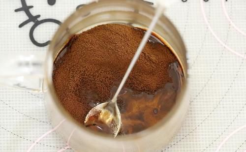  蛋白|入冬必备的甜点！焦糖饼干咖啡奶油蛋糕，爱上这香浓的美味