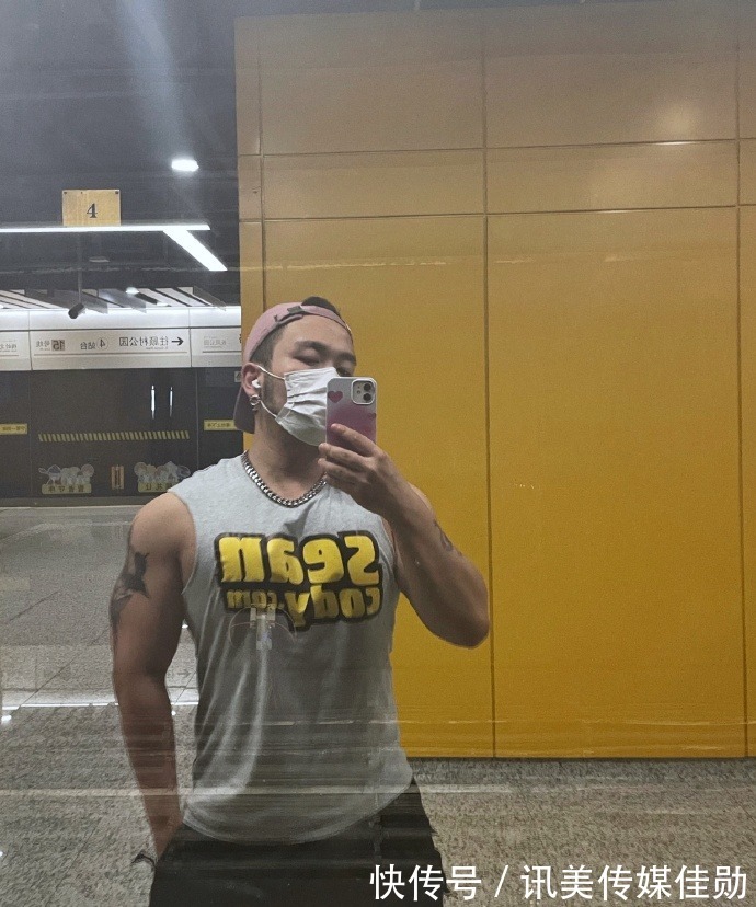 翘臀|名媛胡子飞机头,健身练就一身肌肉,蹲腿塑造出的翘臀肉眼可见!