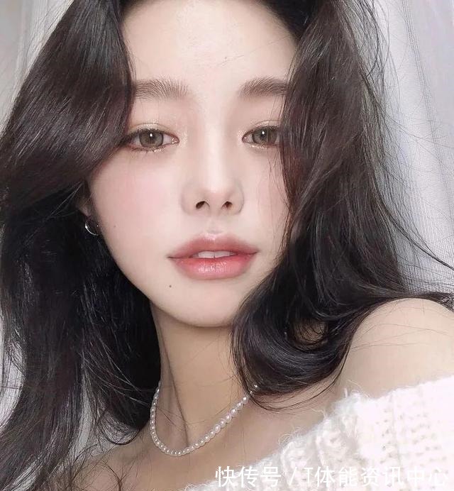 发型 普通长相的女生,这2个发型别剪!