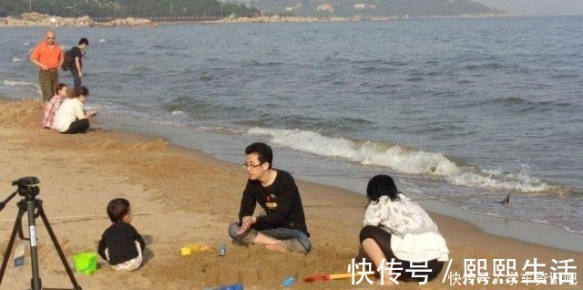 区别|几张图告诉你,妈妈带的孩子和奶奶带的孩子有啥区别,让人笑抽!