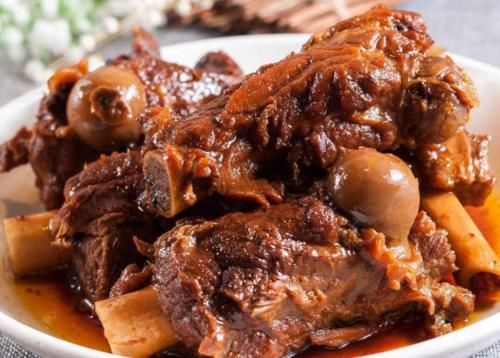  在家|在家教你做好吃的酱大骨，肉嫩汁浓，鲜香营养，孩子爱吃的家常菜