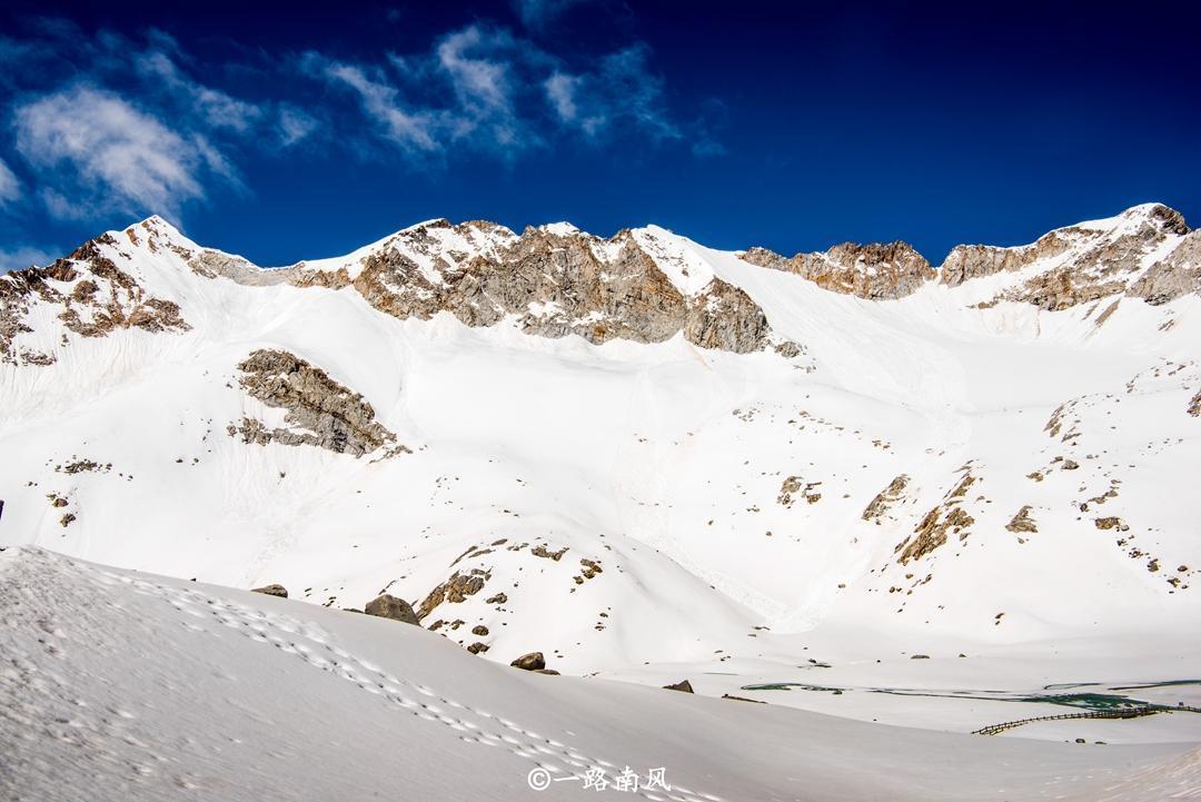 夏天|武汉广州热成狗，四川此地却结冰积雪，一刻钟从夏天穿越到冬天！