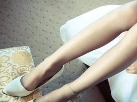 高跟鞋 时尚与魅力共存的尖头细跟,优雅从脚开始,轻易穿出优雅女人味道