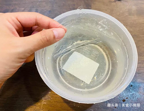 免烤箱的柠檬生乳酪蛋糕!最适合夏天食用,口感清爽,建议收藏!