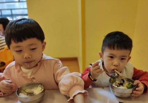 高蛋白食物|不管家里有钱没钱,多让孩子吃2物,补钙促发育,孩子长个高