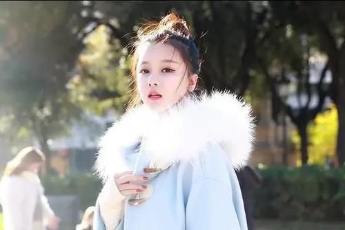 已经春天了就不要再披肩散发了！这样扎回头率300%