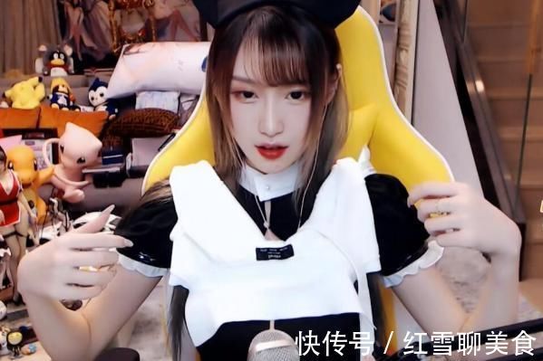 金丝雀|腐团儿直播上演Cos秀,十分钟内被超管封禁警告两次是什么操作?