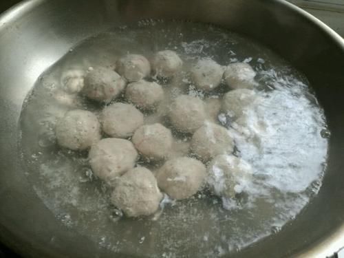 低脂又美味的鸡肉丸子，好吃不油腻，解馋下饭又不担心长胖