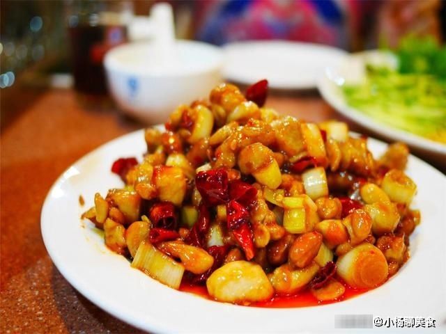 食用盐|炒宫保鸡丁时，别直接下锅，事先加上这一步，炒出来的肉又香又脆