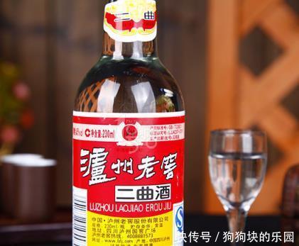 超市的这4种酒,非常受欢迎,老酒鬼都爱喝,其实都是“勾兑酒”