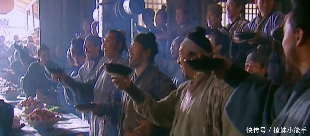 晁盖出征前被大风吹折军旗,金圣叹从宋江的表现中发现了四个问题!