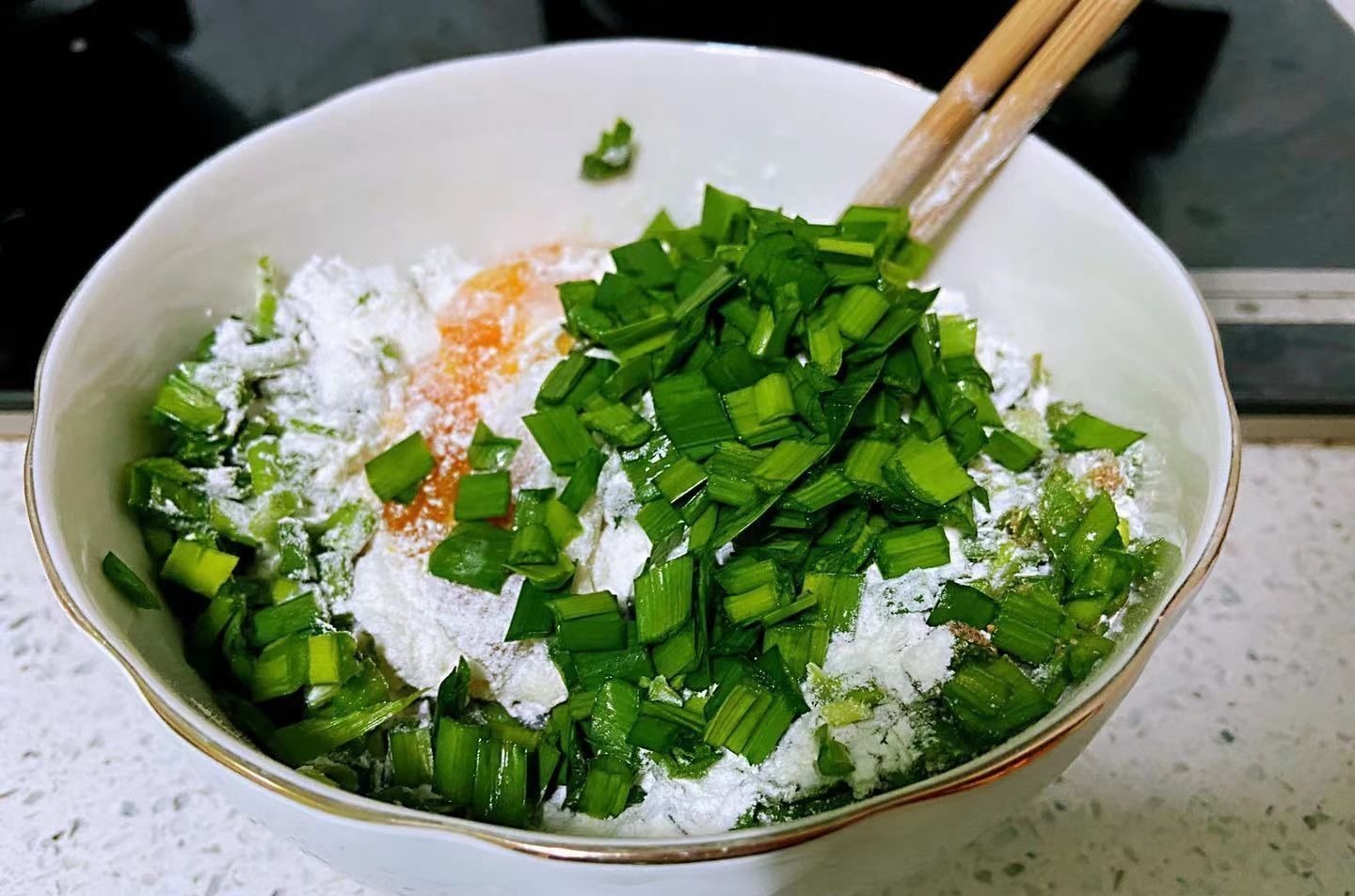 比油条包子好吃的早餐饼，5分钟出锅，我家一周吃3次，太香了！