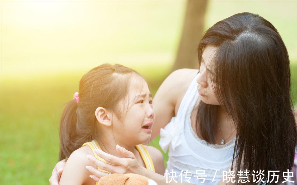 孩子|为什么孩子被你打了,还哭着要你抱?原因由我这个成年人告诉你