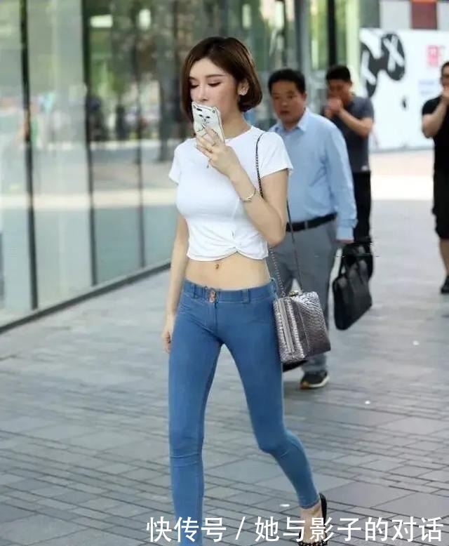 修饰|高腰紧致的牛仔裤，轻而易举修饰，蜂腰细腿