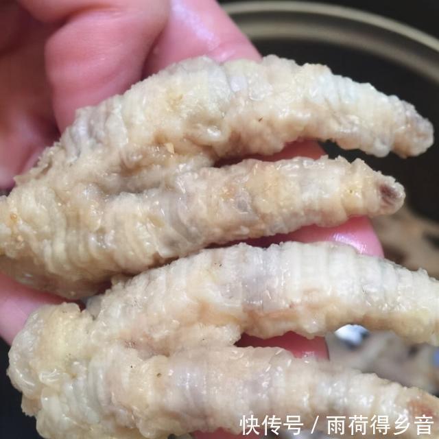 出新|广式早茶的经典之作,鸡爪也能吃出新高度,全靠这一手烹饪技巧!