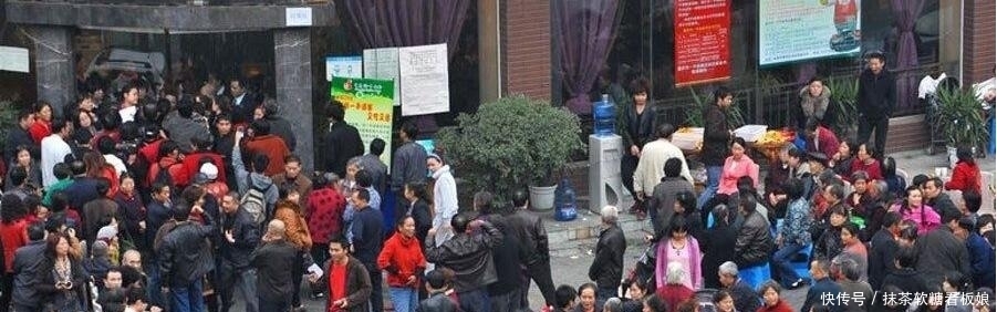 关部门|大爷大妈7天将火锅店吃关门,老板有苦难言,负债100万