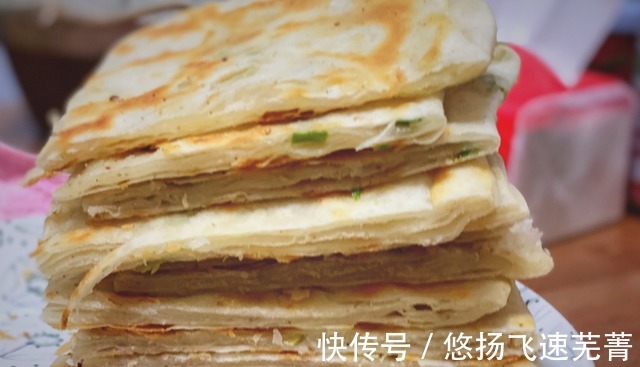 柔软|做烙饼，不放酵母不用开水，教您详细做法，每张饼都柔软层次多！